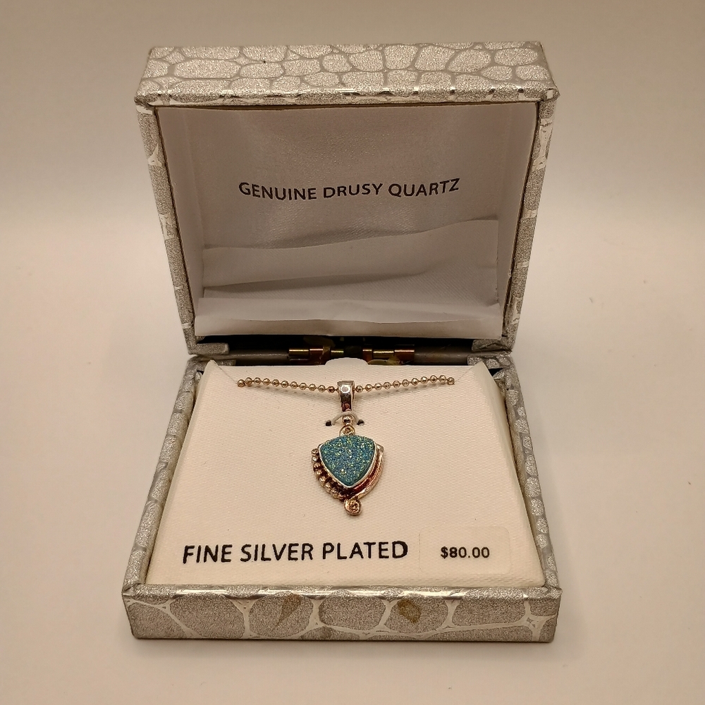Silver Plated Drusy Quartz Pendant Necklace